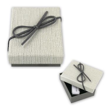 Prikaži podrobnosti za FOTO OKVIR ZEP BOX USB FIRENZE WHITE 7X9X3 (IN 6,5X8,5X2,5) CM BX1W Slika FOTO OKVIR ZEP BOX USB FIRENZE WHITE 7X9X3 (IN 6,5X8,5X2,5) CM BX1W