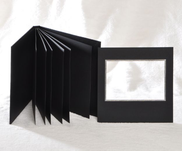 Slika od ERNO ZAHVALA CLAIRE ČRN 16X16 - 9X13
